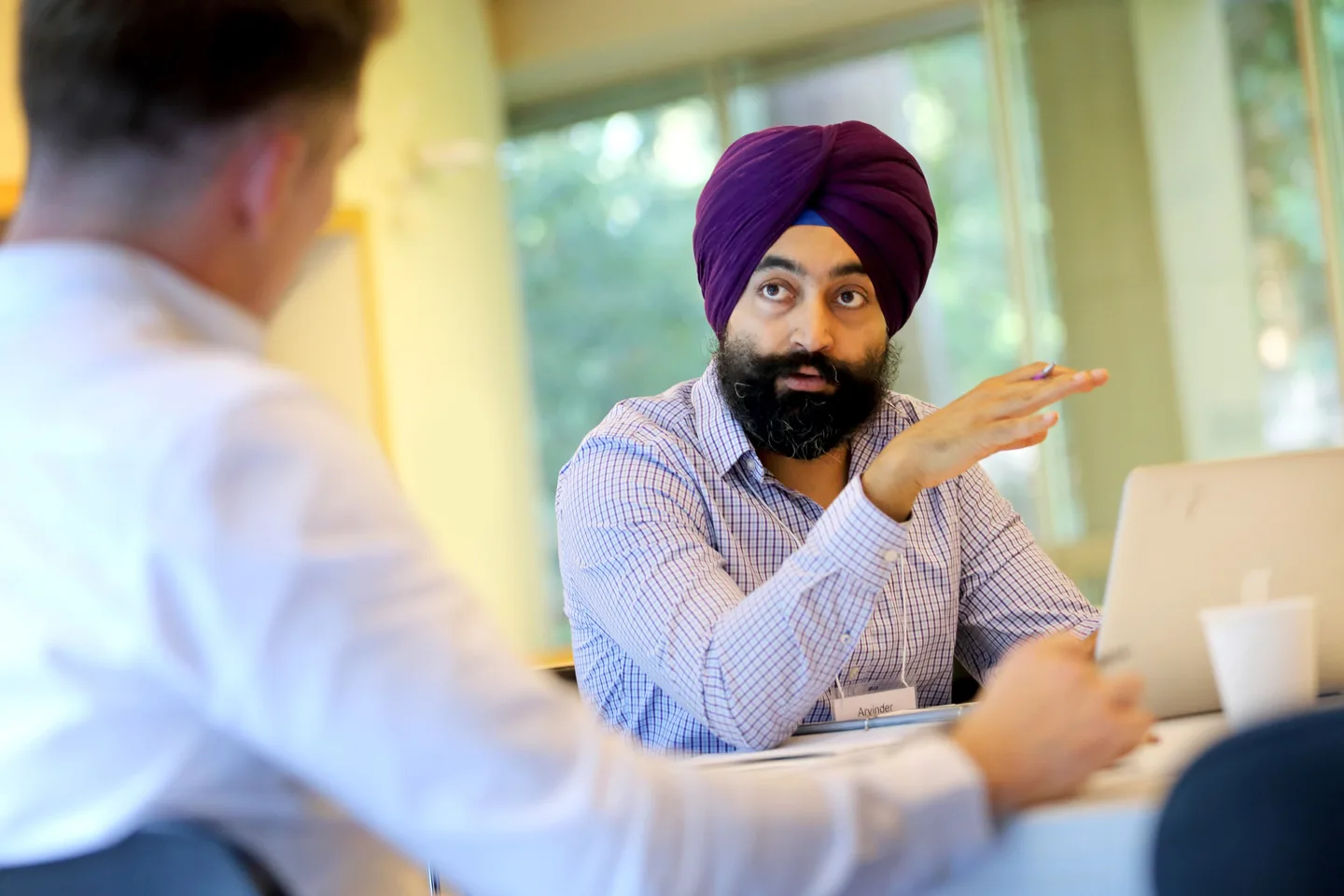 ਇੰਸਟੀਚਿਊਟ ਆਫ ਫਿਊਚਰ ਲੈਜਿਸਲੇਚਰਜ਼ ਵਿੱਚ ਗੱਲਬਾਤ ਕਰਦੇ ਅਰਵਿੰਦਰ ਸਿੰਘ ਕੰਗ